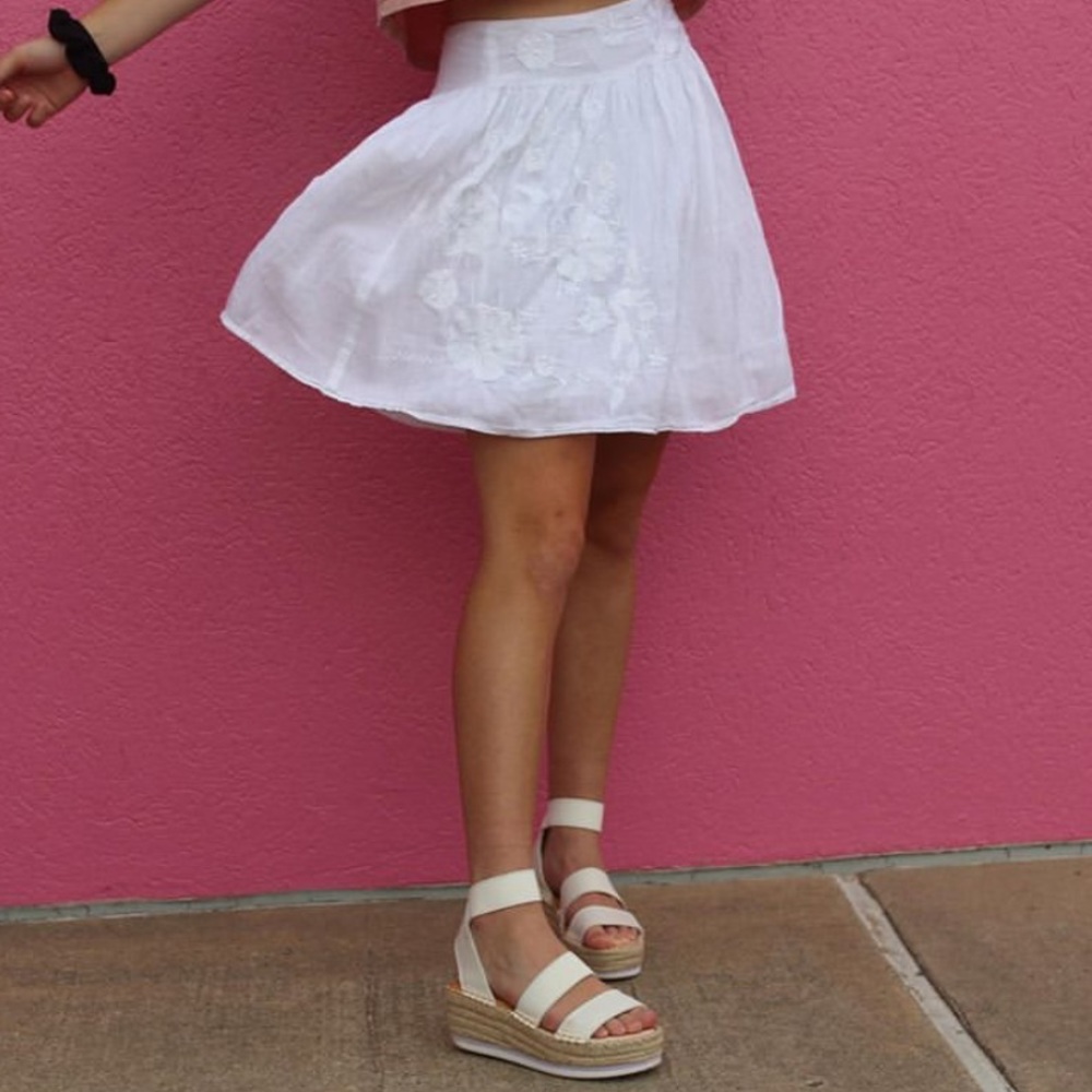 Vintage White Embroidered Skirt